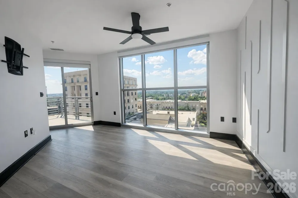 333 W Trade Street #907 Charlotte, NC 28202
