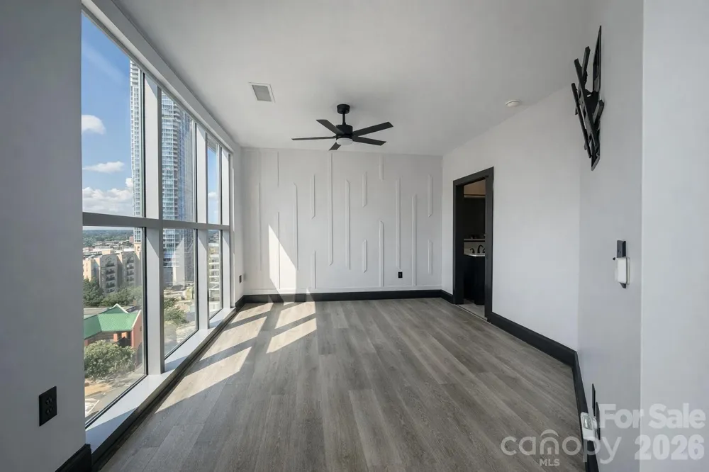 333 W Trade Street #907 Charlotte, NC 28202
