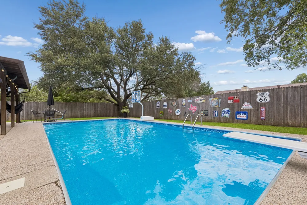 6512 Highview Terrace Watauga, TX 76148