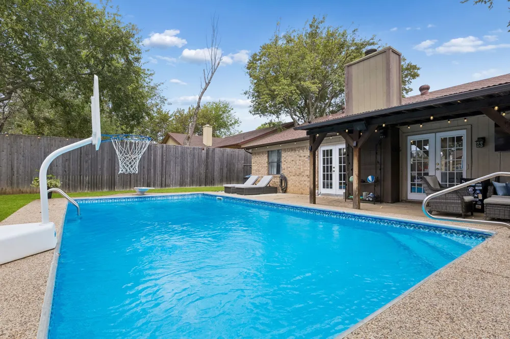 6512 Highview Terrace Watauga, TX 76148