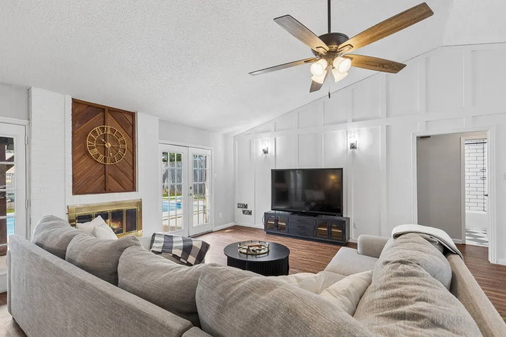 6512 Highview Terrace Watauga, TX 76148