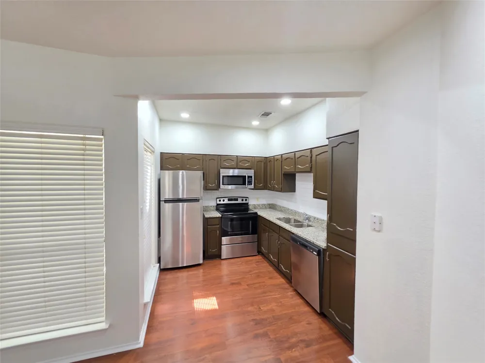 3117 Sondra Drive #103 Fort Worth, TX 76107