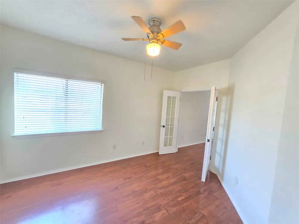 3117 Sondra Drive #103 Fort Worth, TX 76107