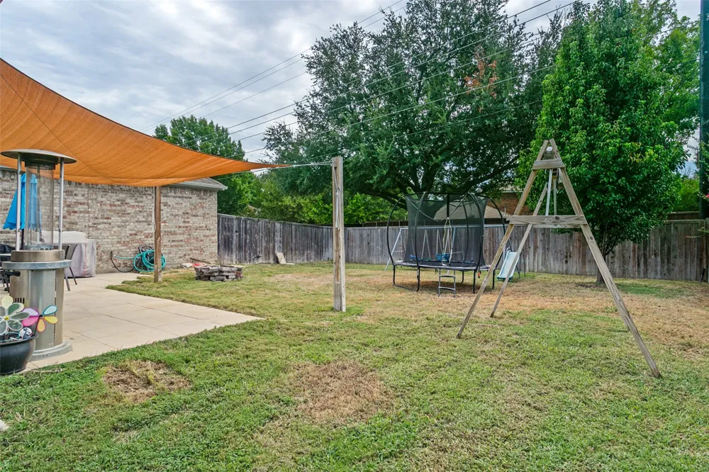 1400 Wentworth Drive Lewisville, TX 75067