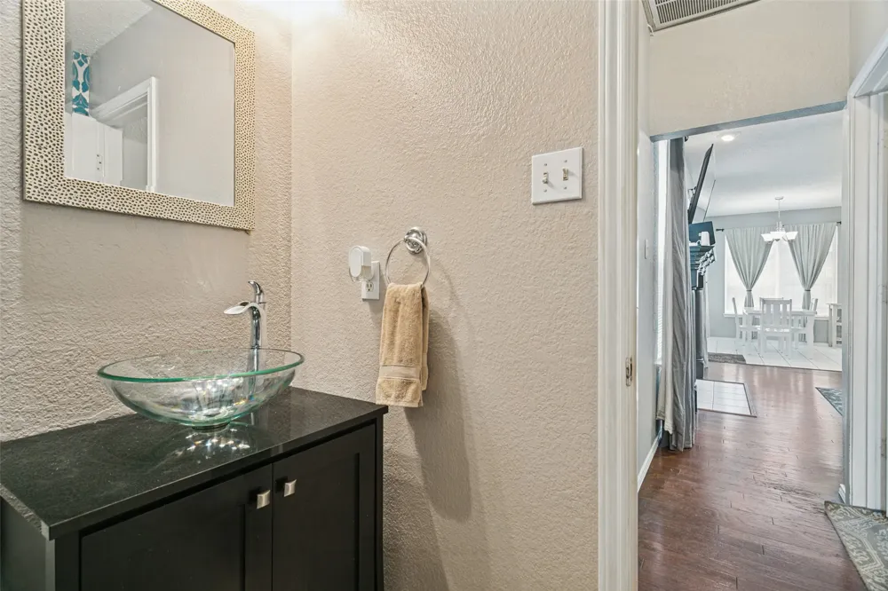 1400 Wentworth Drive Lewisville, TX 75067