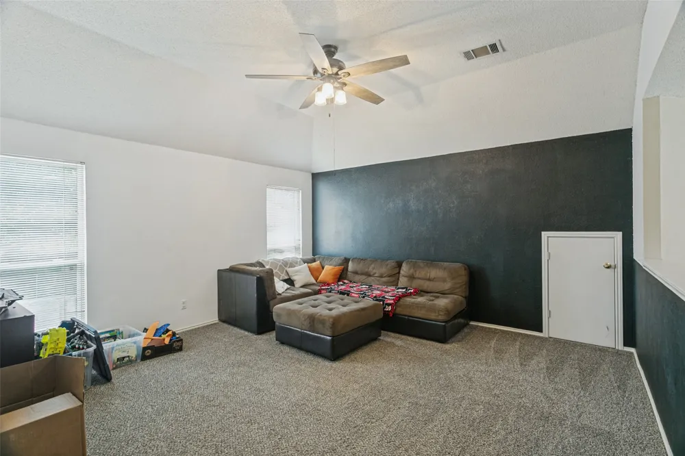1400 Wentworth Drive Lewisville, TX 75067