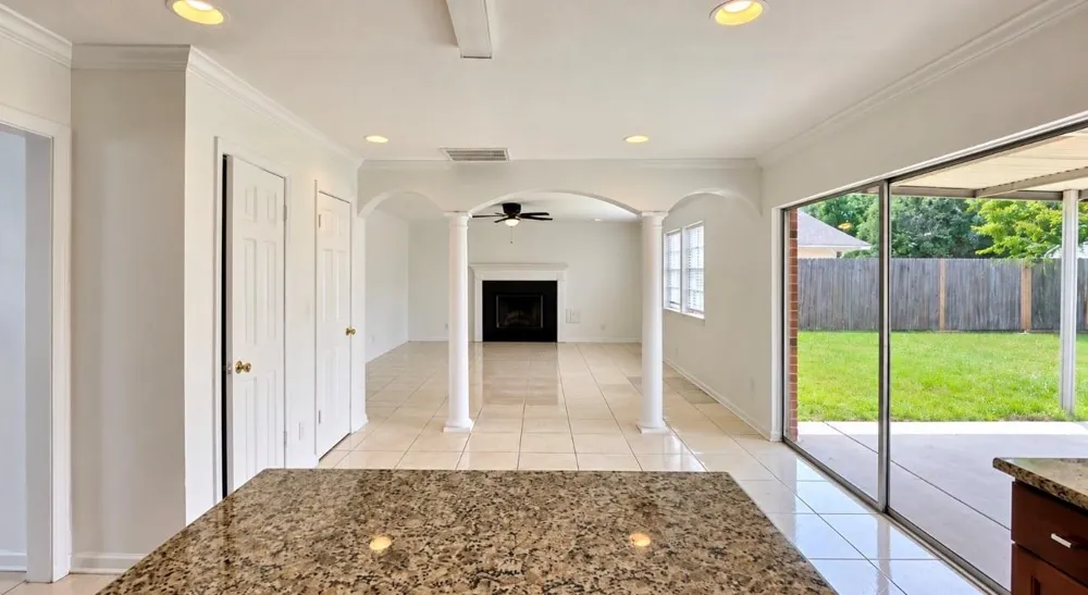 11630 Sageglen Drive Houston, TX 77089
