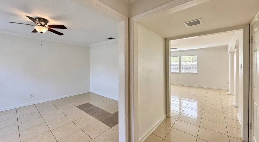 11630 Sageglen Drive Houston, TX 77089
