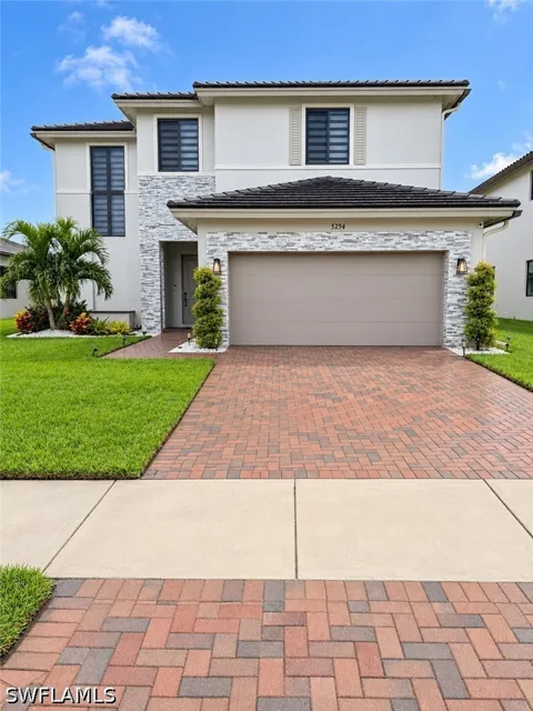 Karlia Drive