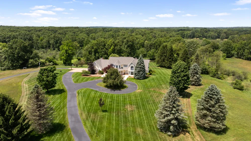 6190 Browns Lake Road Jackson, MI 49203