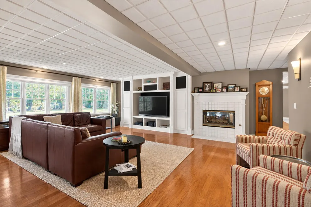 6190 Browns Lake Road Jackson, MI 49203