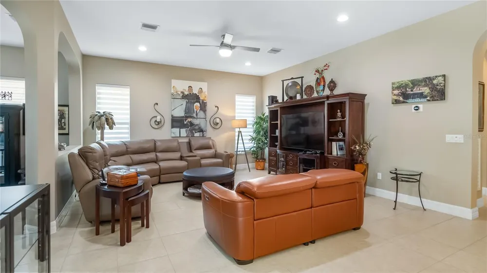 187 BALMY COAST ROAD Groveland, FL 34736