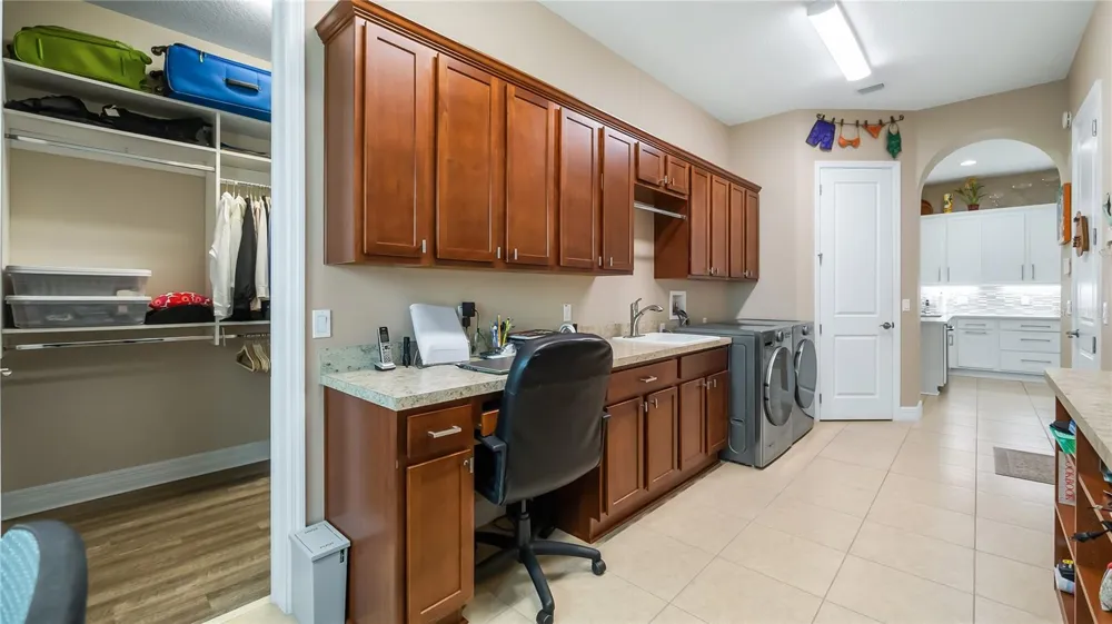 187 BALMY COAST ROAD Groveland, FL 34736