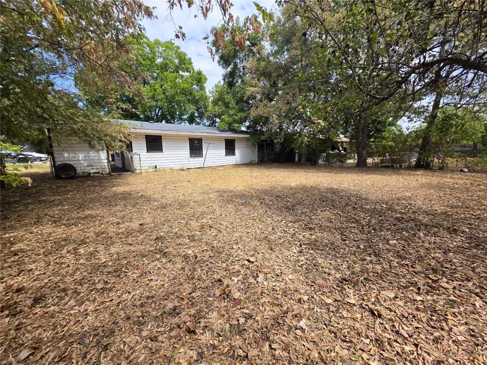 4424 Littlejohn Avenue Fort Worth, TX 76105
