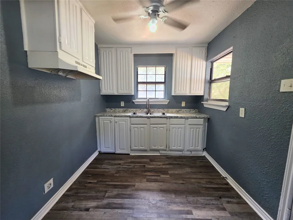 4424 Littlejohn Avenue Fort Worth, TX 76105