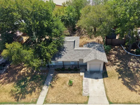424 E Ellen Avenue