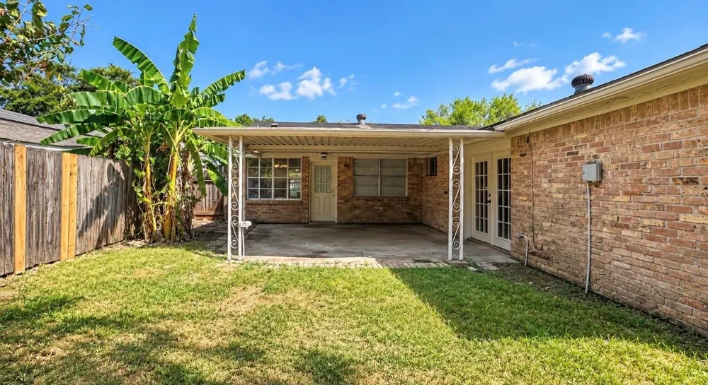 10911 Sageleaf Lane Houston, TX 77089