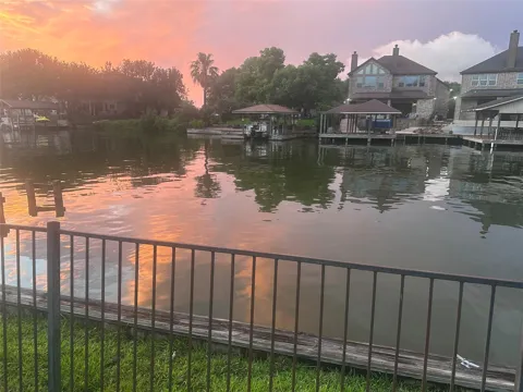 11 Shoreline