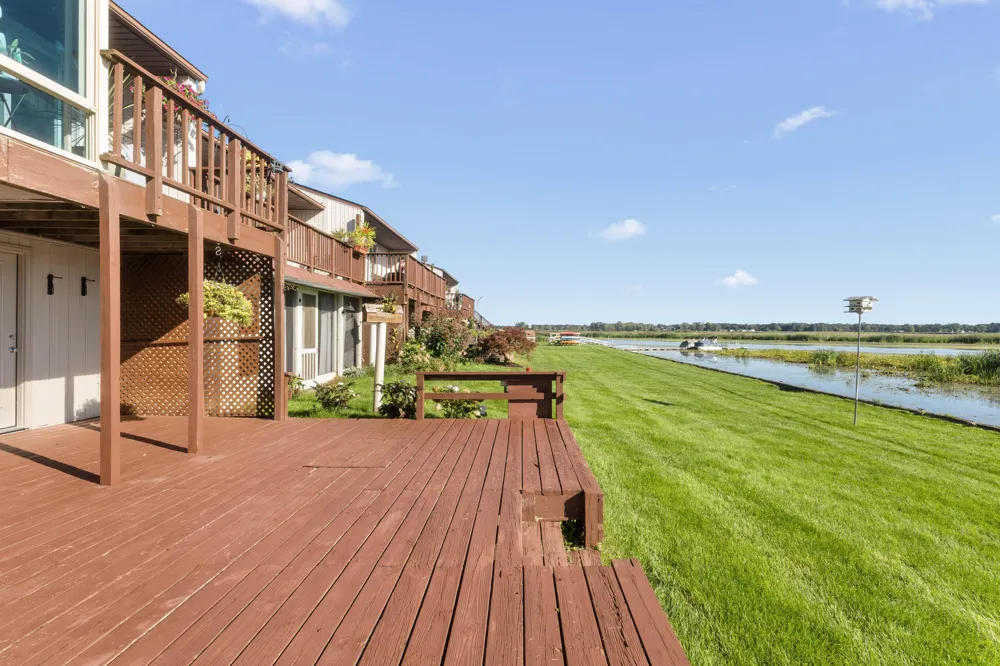 555 Gidley Circle #F Grand Haven, MI 49417