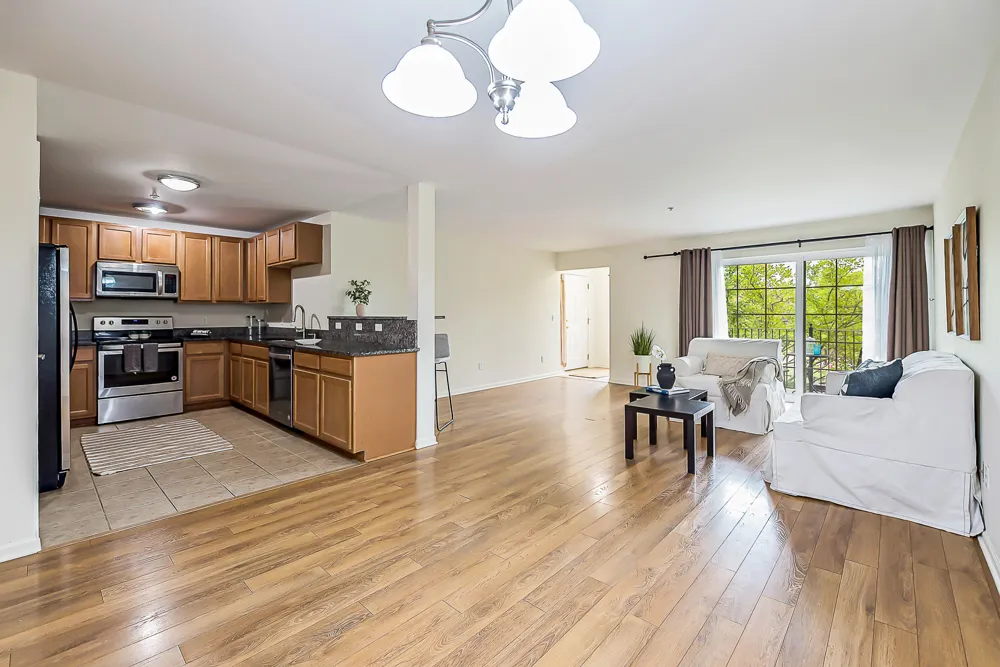 120 W Oakbrook Drive Ann Arbor, MI 48103