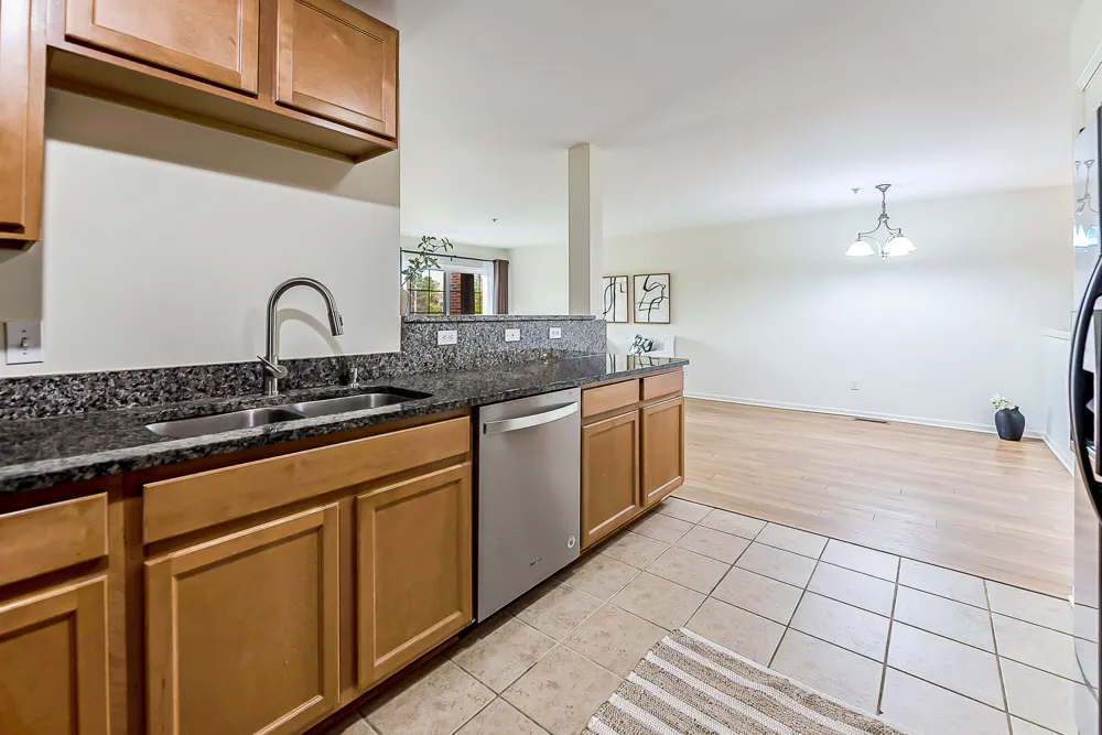 120 W Oakbrook Drive Ann Arbor, MI 48103