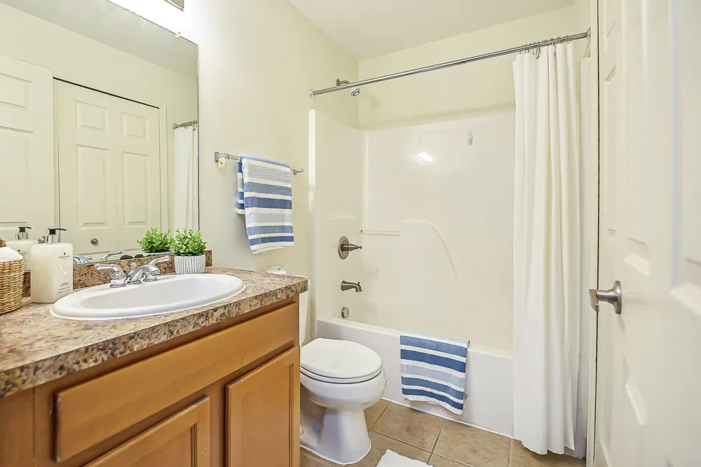 120 W Oakbrook Drive Ann Arbor, MI 48103