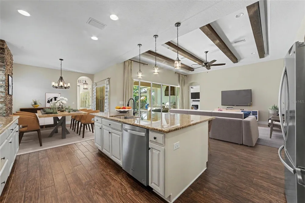 5806 SHELL RIDGE DRIVE Lithia, FL 33547