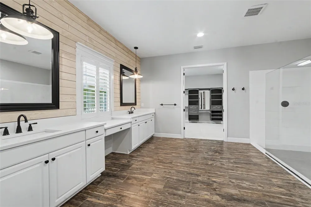 5806 SHELL RIDGE DRIVE Lithia, FL 33547