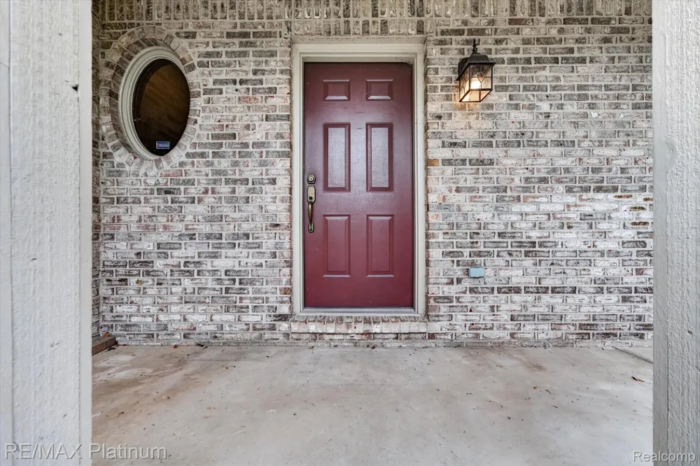 7892 Birkenstock Drive Genoa Township, MI 48114