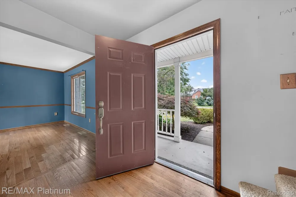 7892 Birkenstock Drive Genoa Township, MI 48114