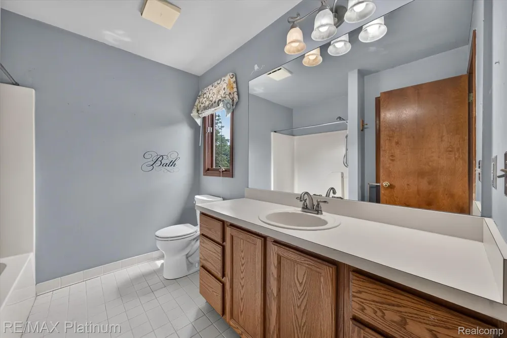 7892 Birkenstock Drive Genoa Township, MI 48114