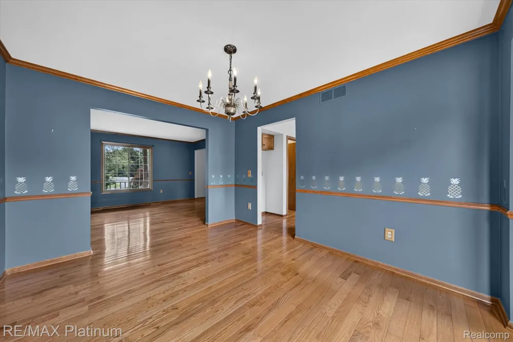 7892 Birkenstock Drive Genoa Township, MI 48114
