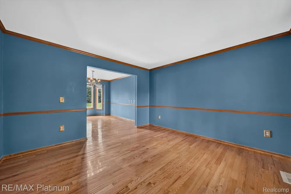 7892 Birkenstock Drive Genoa Township, MI 48114