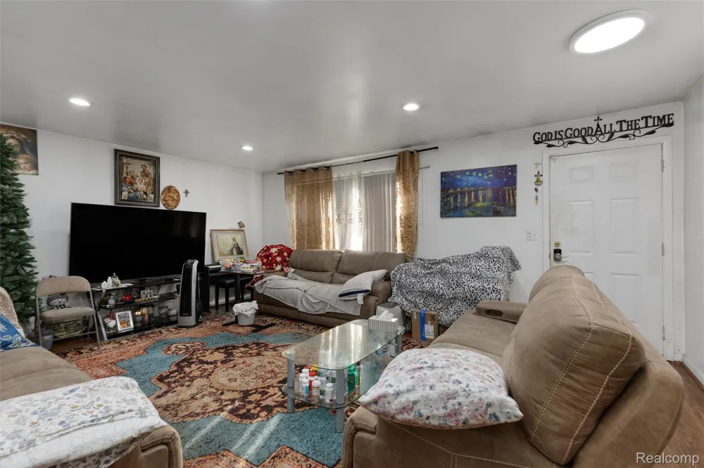 39128 Ironstone Drive Sterling Heights City, MI 48310