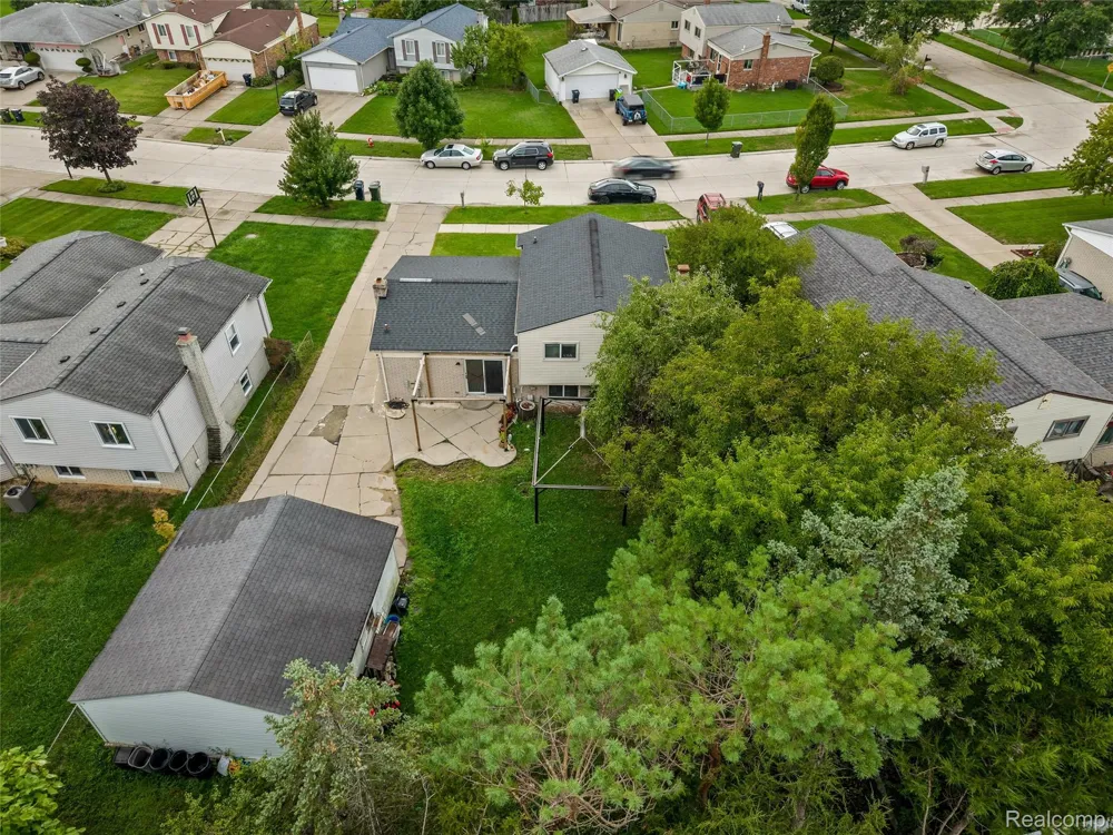 39128 Ironstone Drive Sterling Heights City, MI 48310