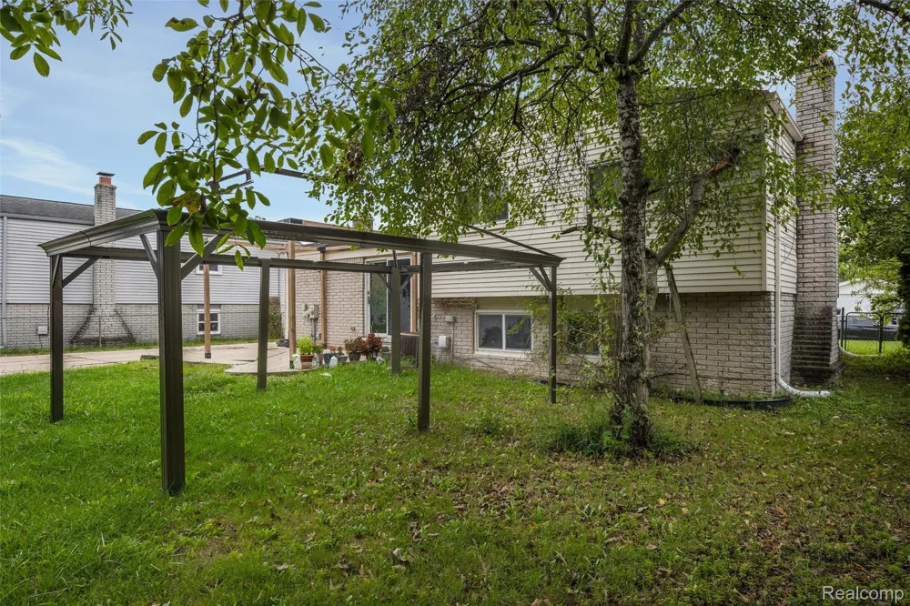 39128 Ironstone Drive Sterling Heights City, MI 48310