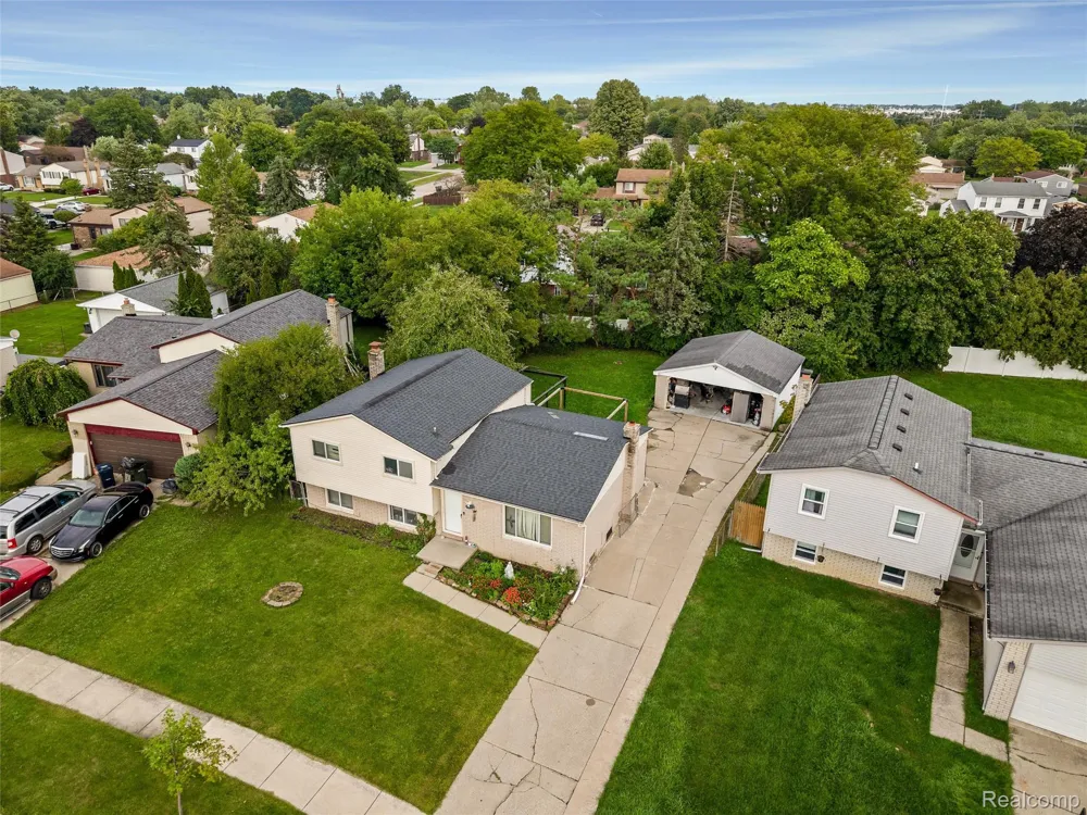 39128 Ironstone Drive Sterling Heights City, MI 48310