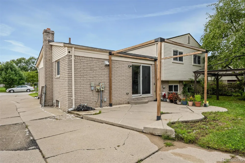 39128 Ironstone Drive Sterling Heights City, MI 48310