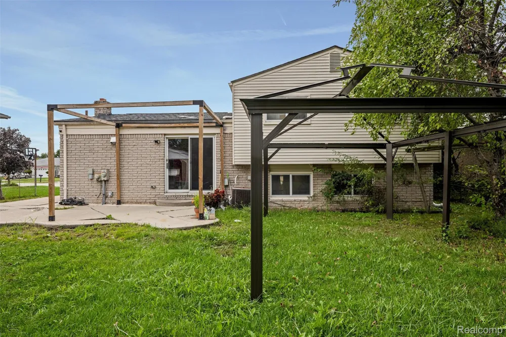 39128 Ironstone Drive Sterling Heights City, MI 48310