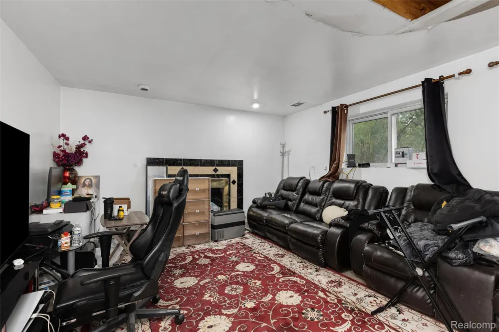 39128 Ironstone Drive Sterling Heights City, MI 48310