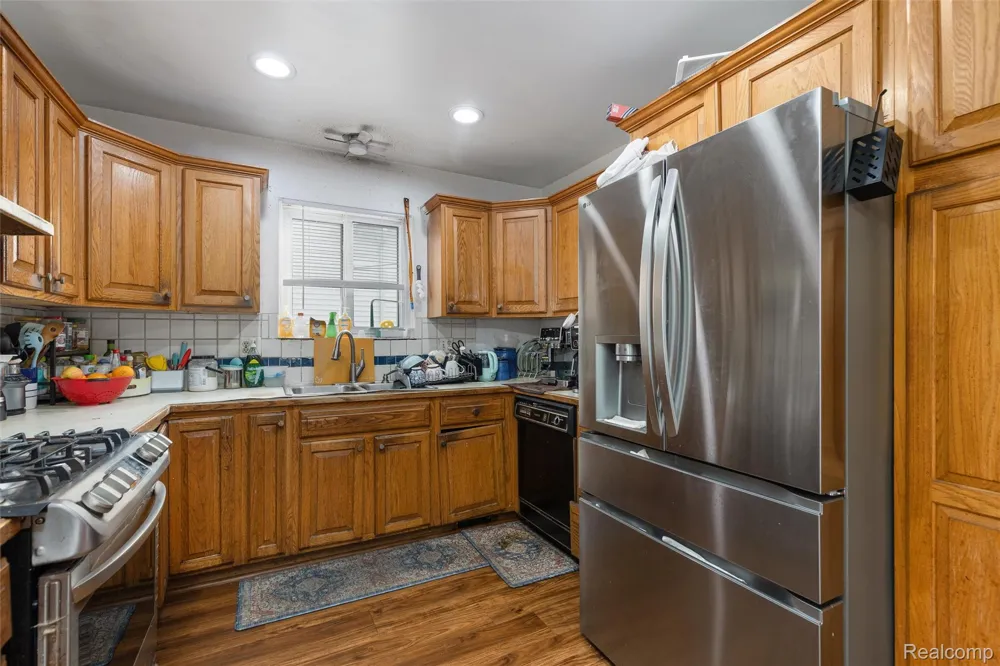 39128 Ironstone Drive Sterling Heights City, MI 48310