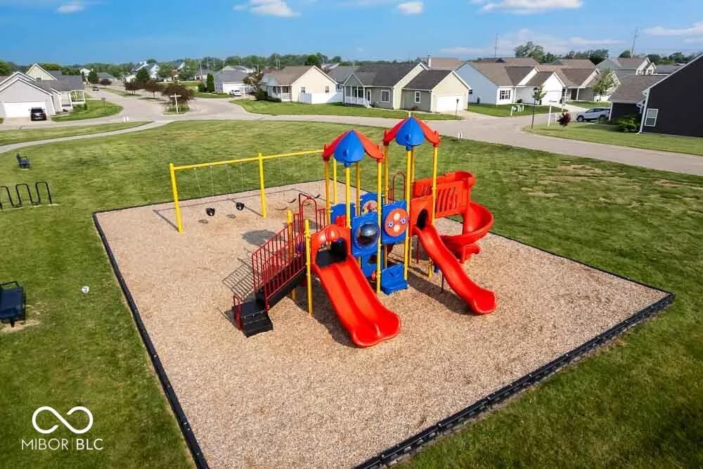 2065 Oak Terrace Court Shelbyville, IN 46176