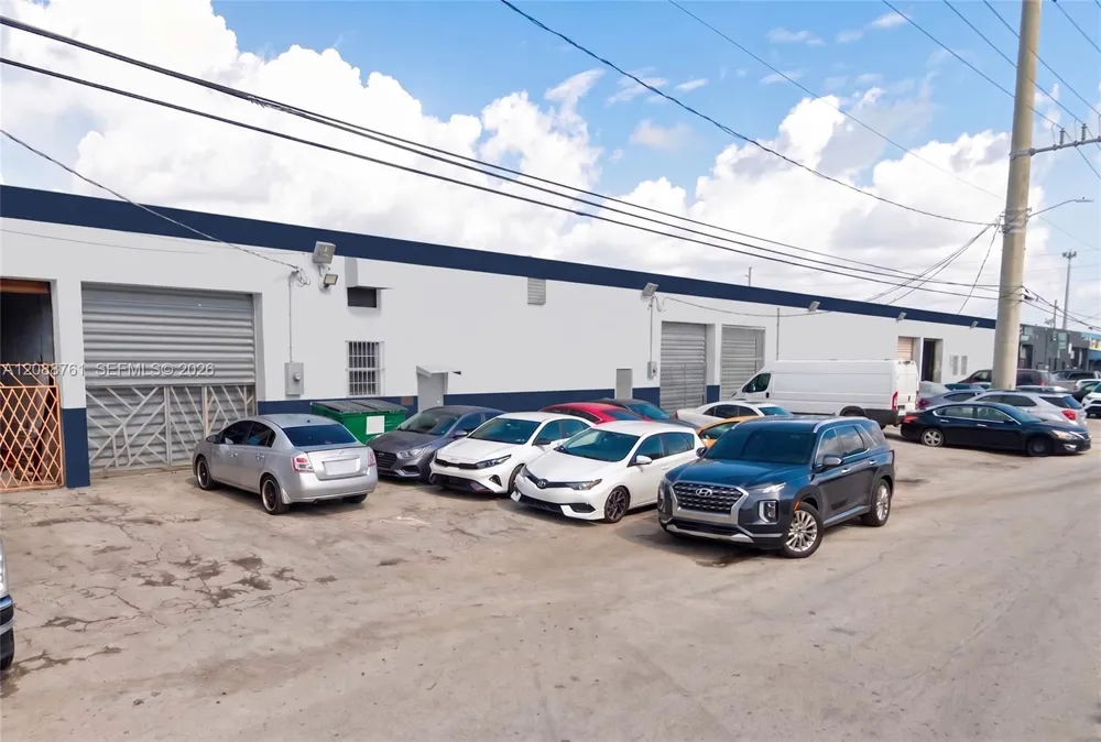 3500 NW 54th St #5216 Miami, FL 33142