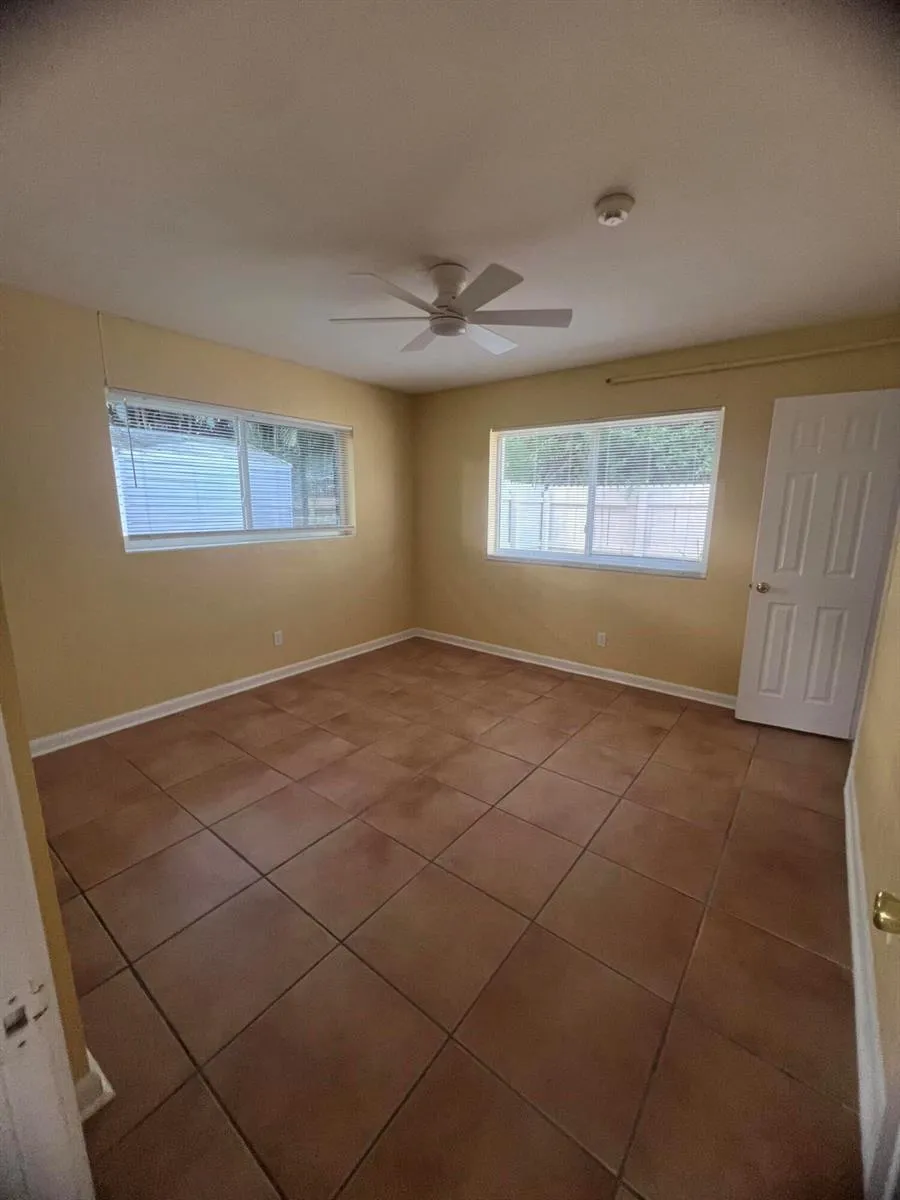 4052 Collin Drive West Palm Beach, FL 33406