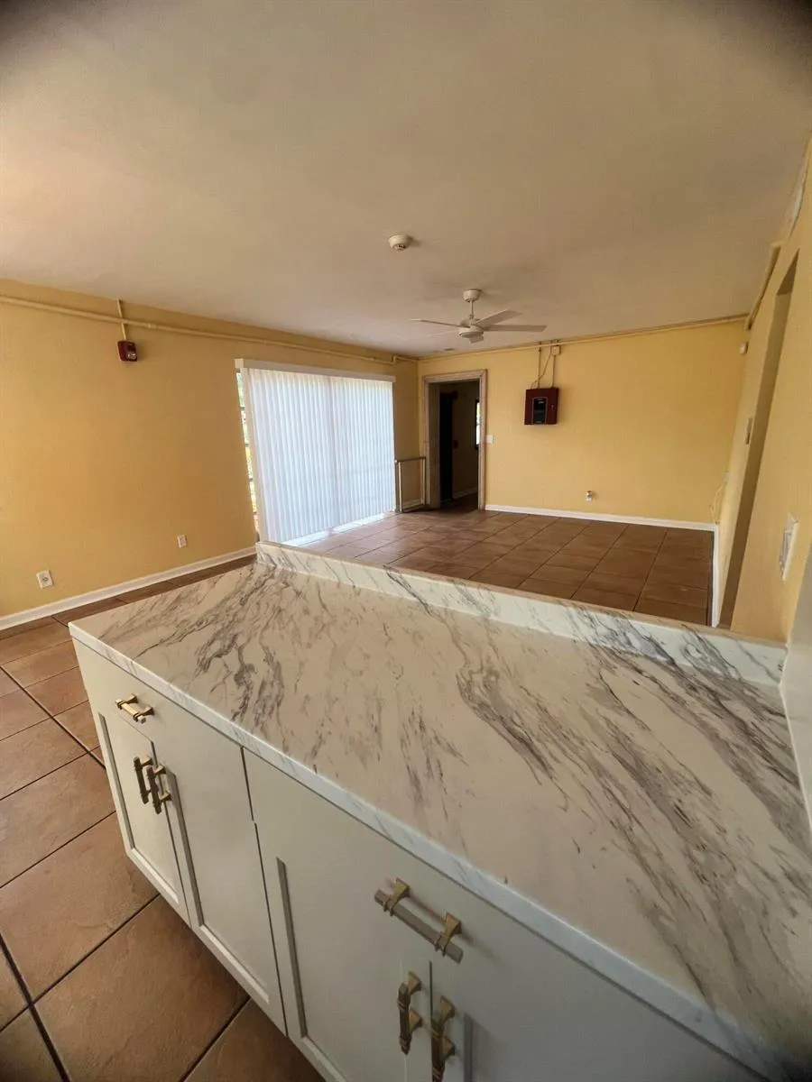 4052 Collin Drive West Palm Beach, FL 33406
