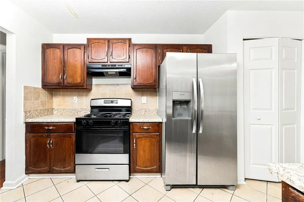 3061 Herscu Way Lithonia, GA 30038