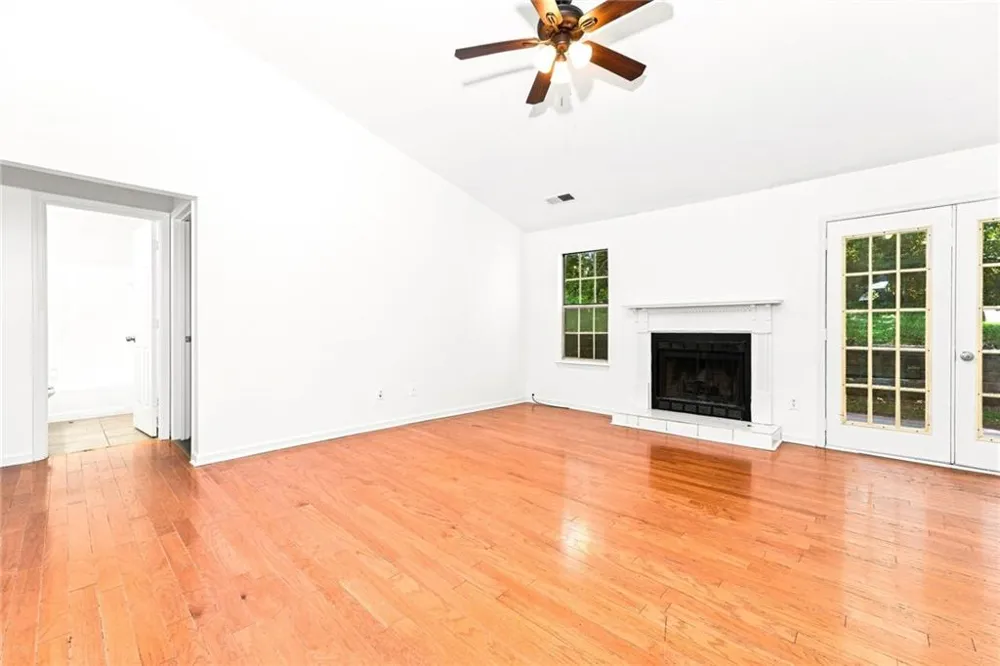 3061 Herscu Way Lithonia, GA 30038