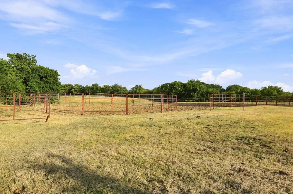 3303 Gage Road Sherman, TX 75092