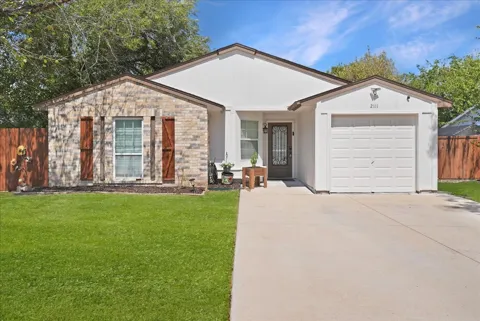 2111 Sharpshire Lane