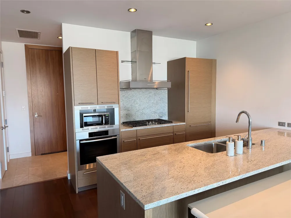 2900 Mckinnon Street #2507 Dallas, TX 75201
